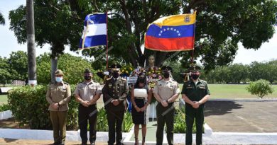 Autoridades del Ejército de Nicaragua durante la conmemoración