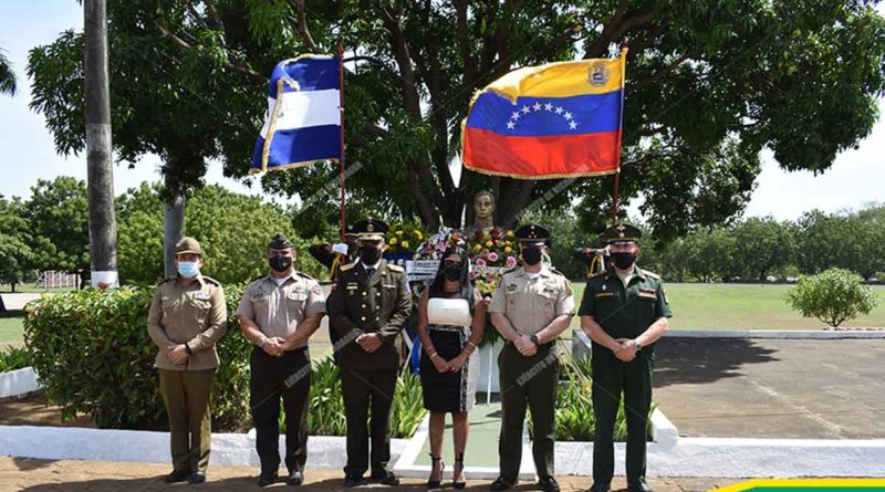 Autoridades del Ejército de Nicaragua durante la conmemoración