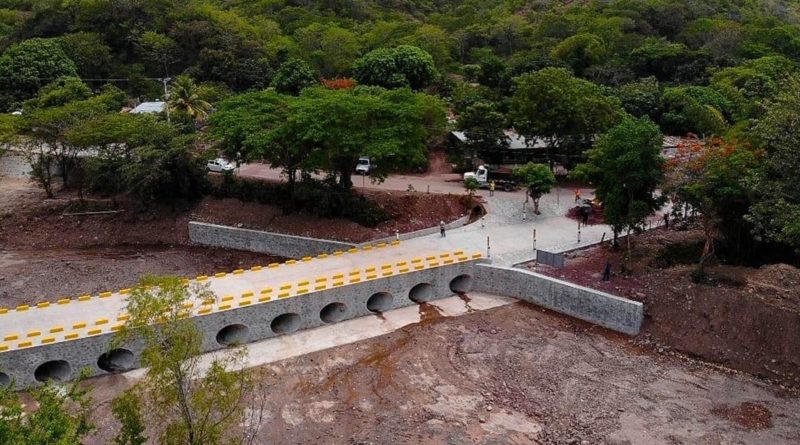 Nuevo puente vado de la ciudad de Pueblo Nuevo en el departamento de Estelí.