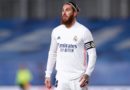 Sergio Ramos vistiendo la camisa del club merengue.