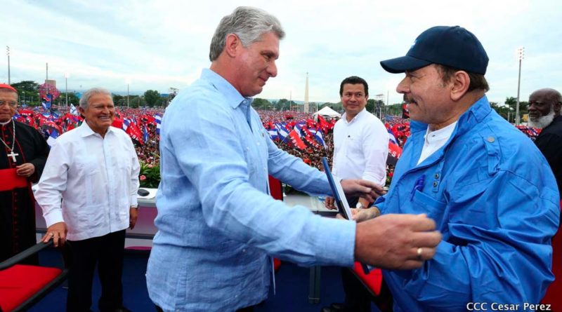 Comandante Daniel Ortega junto al Presidente de Cuba, Compañero Miguel Díaz-Canel Bermúdez en el acto del 39 Aniversario del Triunfo de la Revolución Popular Sandinista.