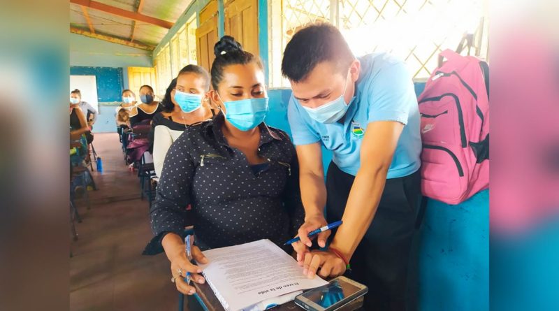 Estudiante durante capacitación de UNICAM