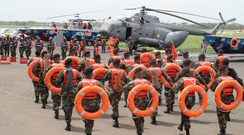 Ejército de Nicaragua durante el acto de entrega de los nuevos medios y equipos