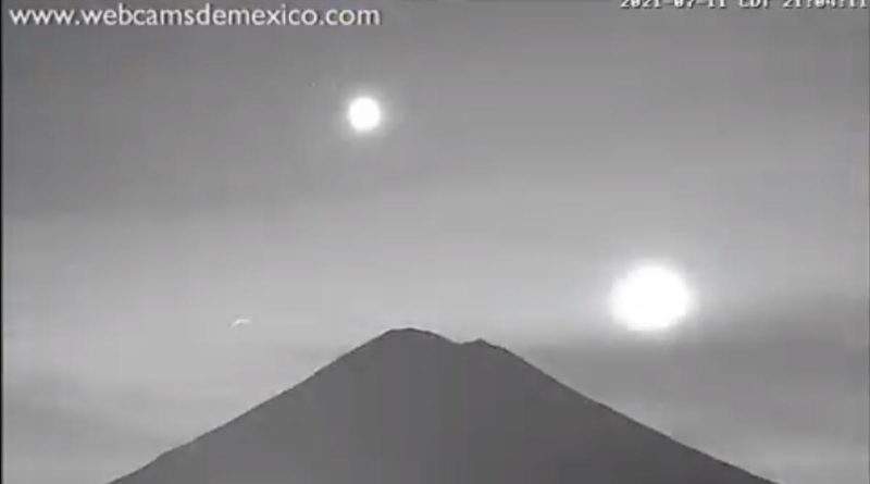 Luna, Venus y Marte caen sobre el volcán Popocatépetl