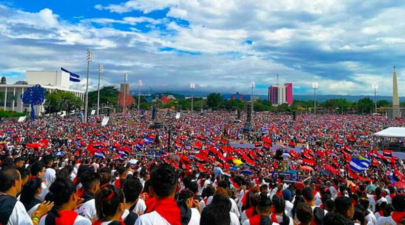 Plaza durante Celebración de la Revolución Popular Sandinista