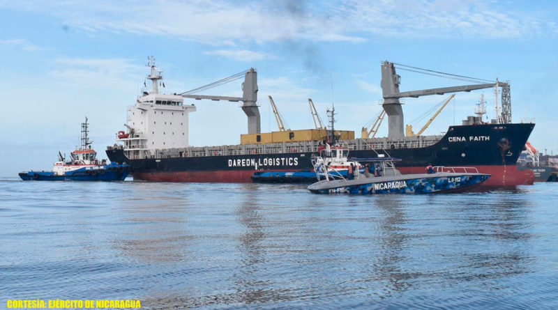 Fuerza Naval de Nicaragua brindando protección a embarcaciones y flota pesquera industrial que llegan a los puertos del país.