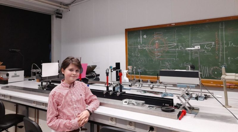 Laurent Simons de 11 años de edad en la Universidad de Amberes