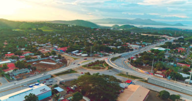 Vista aérea del Puente Desnivel las Piedrecitas, construido por el Gobierno Sandinista