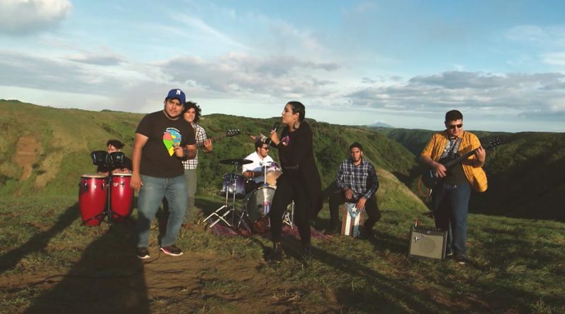 Videoclip de la canción: "En Amor Vos y Yo" de Luna Púrpura y Tamara Martínez.