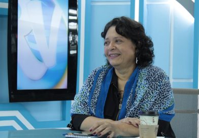 Tirsa Sáenz en la Revista en Vivo con Alberto Mora martes 13 de julio de 2021