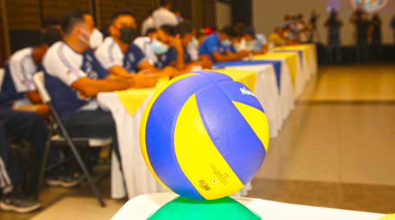 Balón de voleibol durante la inauguración del Torneo de Voleibol Masculino 2021.