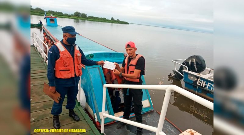 Fuerza Naval brinda protección a embarcaciones y flota pesquera industrial