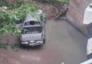 Camioneta involucrada en el accidente ocurrido en el kilómetro 233 de la carretera a Nueva Guinea