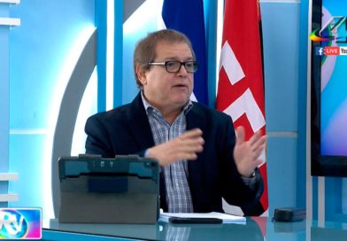 Periodista Alberto Mora, director de la Revista En Vivo