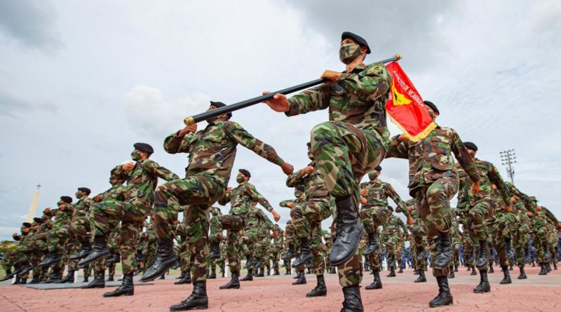 Himno del Ejército Defensor de la Soberanía Nacional (Versión En Maldito País de José Román)