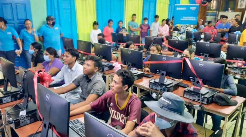 Estudiantes del Tecnológico Agropecuario estrenan laboratorio de computación