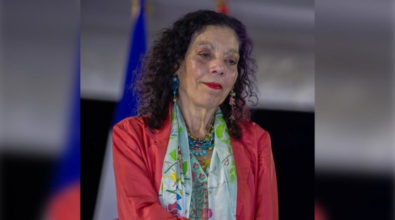 Vicepresidenta de Nicaragua, Rosario Murillo después del Acto en Conmemoración del 42 Aniversario del Ejército de Nicaragua