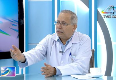 Doctor Carlos Sáenz, Secretario General del MINSA en la Revista en Vivo, jueves 30 de septiembre