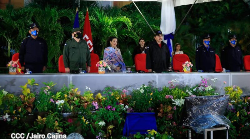 Presidente Daniel Ortega, Compañera Rosario Murillo, Primer Comisionado, Francisco Javier Díaz Madriz y el Comandante en jefe del Ejército de Nicaragua, general de Ejército Julio Cesar Avilés Castillo en el 37 Aniversario de la DOEP.