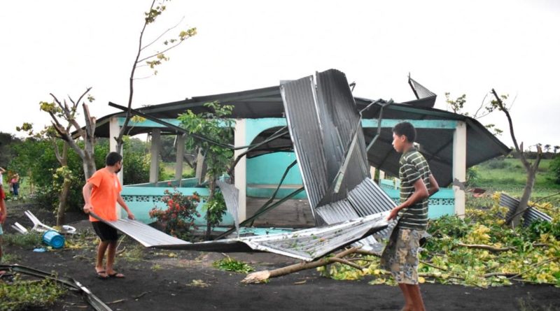 Fuertes vientos y lluvias provocan afectaciones en tres departamentos de Nicaragua