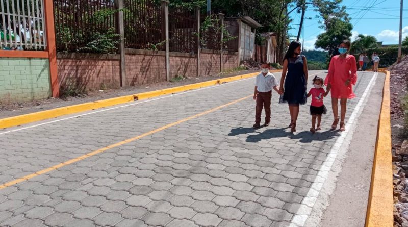 Calles adoquinadas del barrio Héctor Ugarte de Juigalpa, Chontales