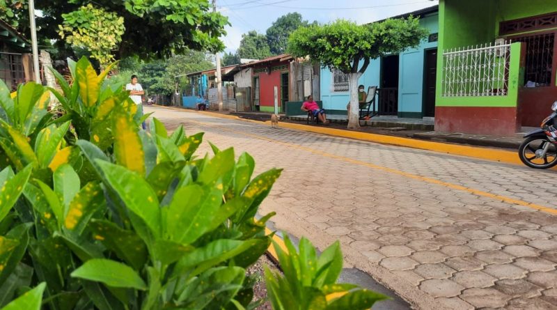 Alcaldía de El Viejo inaugura calles para el pueblo en el barrio Narciso Salazar