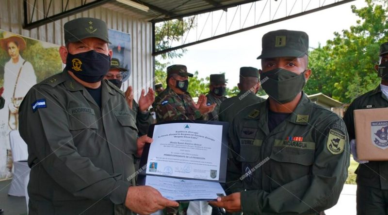 Graduación de cursos en la Escuela Nacional de Sargentos “Sargento Andrés Castro” del Ejército de Nicaragua