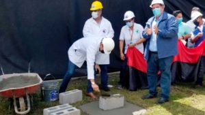 Colocación de la primera piedra del mejoramiento del Hospital Regional de Estelí
