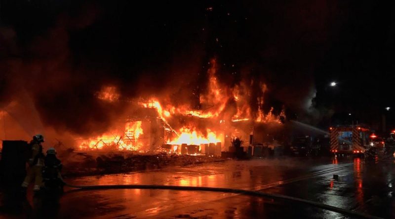 Incendio en edificio residencial en el Distrito Yancheng de la Ciudad de Kaohsiung en Taiwán.