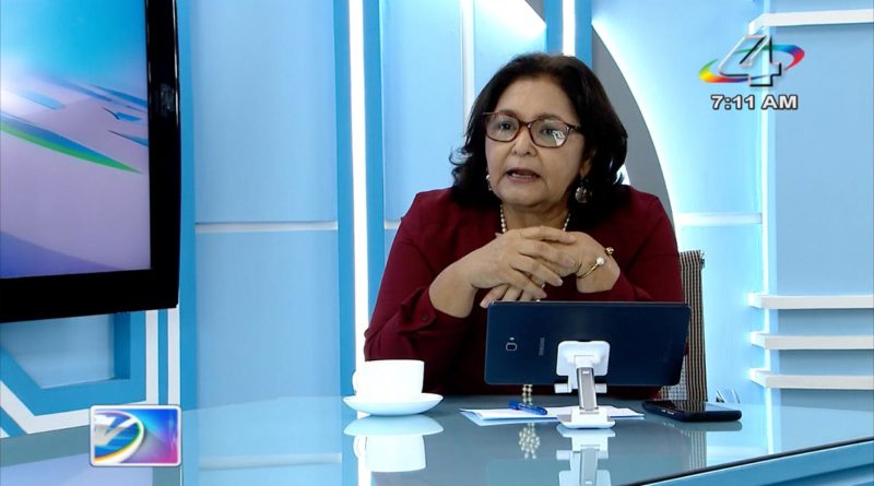 Ministra de Educación, Miriam Raudez en la Revista en Vivo, lunes 18 de octubre de 2021