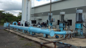 Proceso de instalación del sistema de bombeo en las estaciones Santa Martha y Cocibolca que garantizan el servicio de agua potable a familias de Juigalpa
