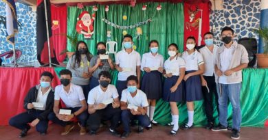 MINED entrega bono solidario a bachilleres en Juigalpa, Chontales