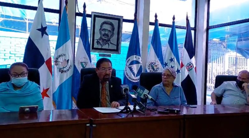 Lectura de la declaración de la bancada nicaragüense en el PARLACEN