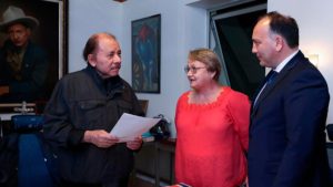 Comandante Daniel Ortega en el encuentro con el Canciller de Abjasia, Kove Daur en Managua.