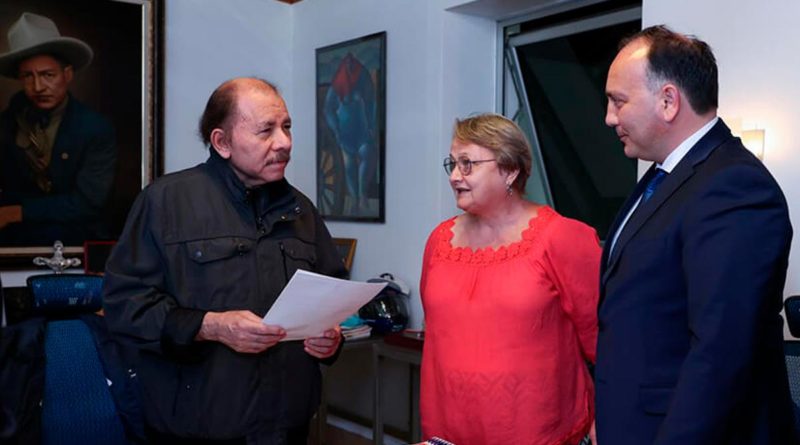 Comandante Daniel Ortega en el encuentro con el Canciller de Abjasia, Kove Daur en Managua.