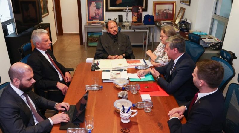 Encuentro del Presidente-Comandante Daniel con Delegación de la Federación Rusa