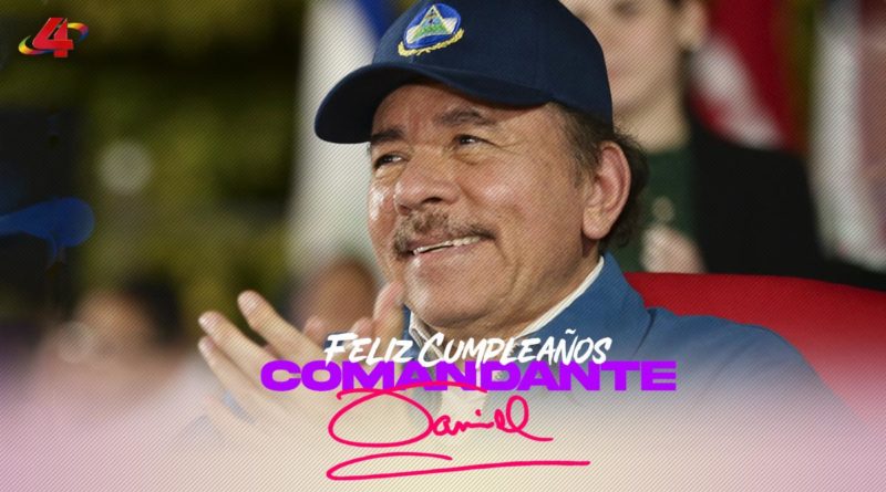 Banner en celebración del cumpleaños del Presidente Comandante Daniel Ortega de Canal 4