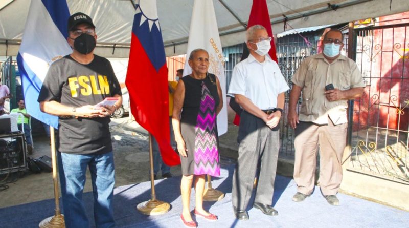 Familia del Barrio René Cisneros recibe vivienda por parte de ALMA y Taiwán