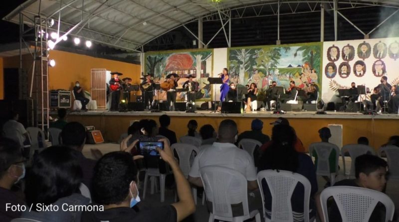 Concierto en homenaje a Vicente Fernández llena de alegría a familias de Rivas