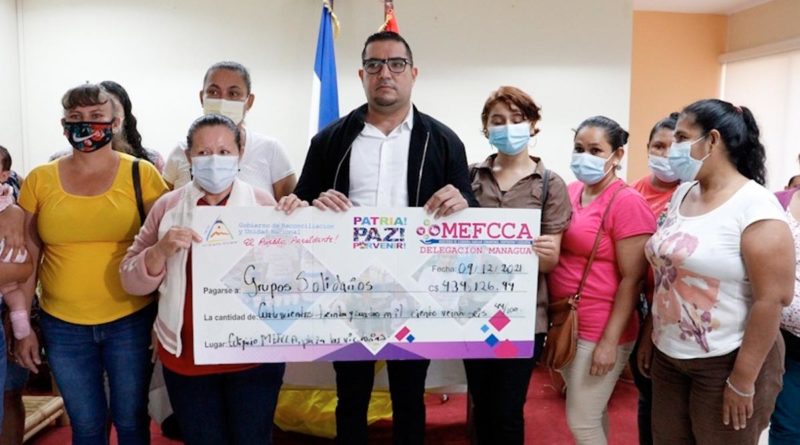 Emprendedores del campo en Managua, reciben desembolso por parte del MEFCCA