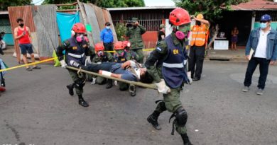 Efectivos del Ejército de Nicaragua participando en el IV Ejercicio Nacional de preparación para proteger la vida en Situaciones de Multiamenazas