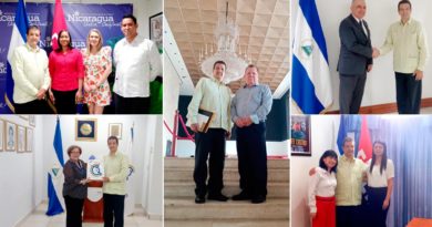 Embajador de Cuba en Nicaragua, Jorge Luis Mayo Fernández, con titulares del Ministerio de la Mujer (MINIM), Teatro Nacional Rubén Darío (TNRD), Banco Central de Nicaragua (BCN), Contraloría General de la República (CGR) y al Instituto Nicaragüense de Turismo (INTUR).
