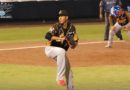 Lanzador de los Leones de León en el Estadio Nacional de Managua