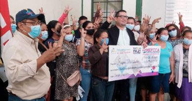 Emprendedores de Managua reciben crédito por parte del MEFCCA