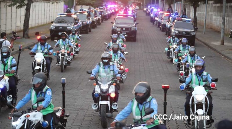 Efectivos de la Policía Nacional durante el lanzamiento del Plan María