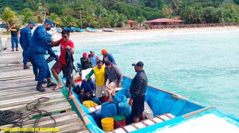 Ejército de Nicaragua realiza búsqueda y rescate de 5 tripulantes en Puerto Cabezas