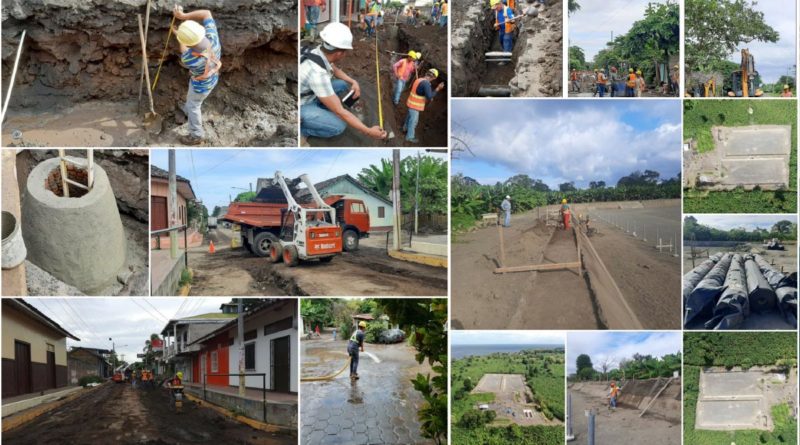 Trabajadores de ENACAL durante el avance en construccion de 221 manjoles e instalación de 13.5 kilómetros de tuberías en la ciudad de Altagracia, Isla de Ometepe.
