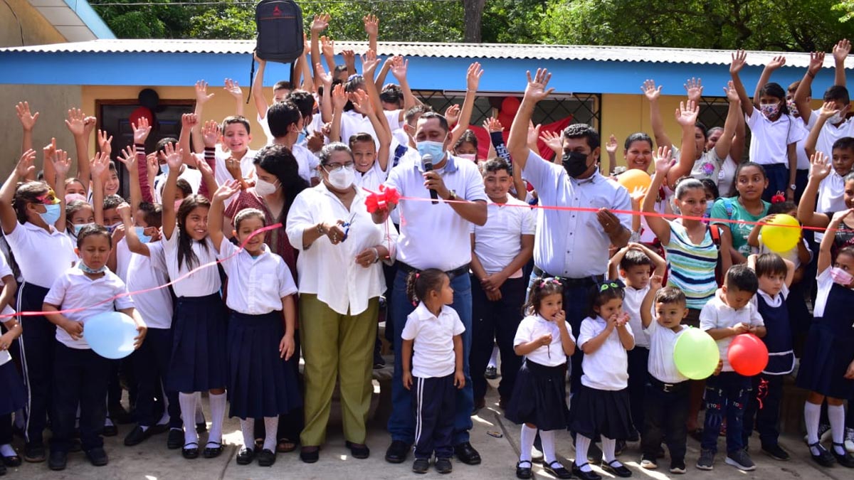 MINED inaugura aula de educación inicial en comunidad El Tololar, León
