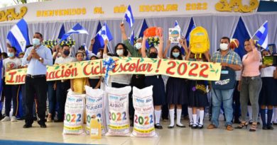 Estudiantes de León inician el Año Escolar 2022
