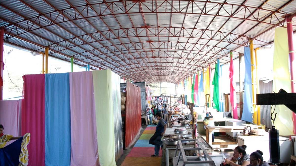 Vista del nuevo galerón construido por la Alcaldía de Managua en el mercado Israel Lewites